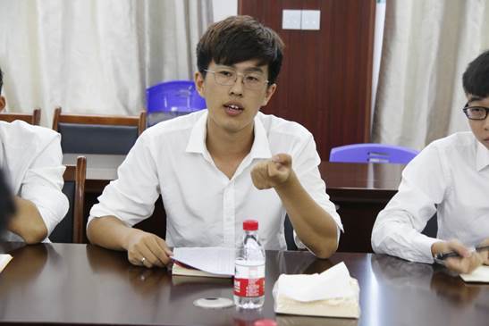 工口漫画
团委副书记赵启迪发言